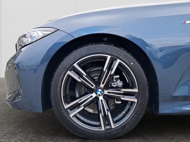 BMW 3 Series view 7