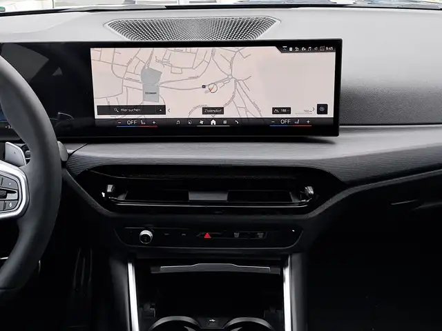 BMW 3 Series view 13