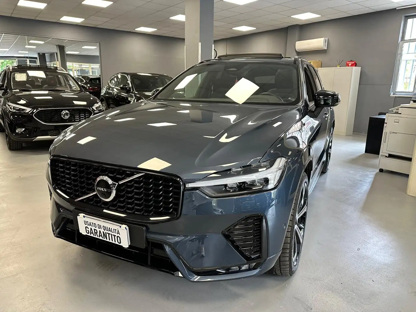 Volvo XC60 XC60 II 2022 2.0 b4 R-design auto Bleu - 1