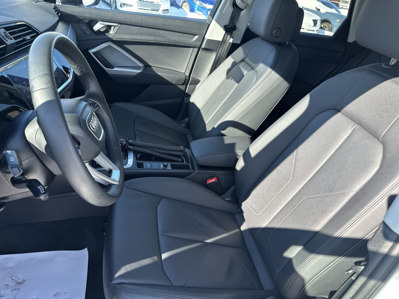 2025 Audi Q3 40 TFSI quattro - $142.79 /Wk 2,000 cc 4 cyl thumb 17