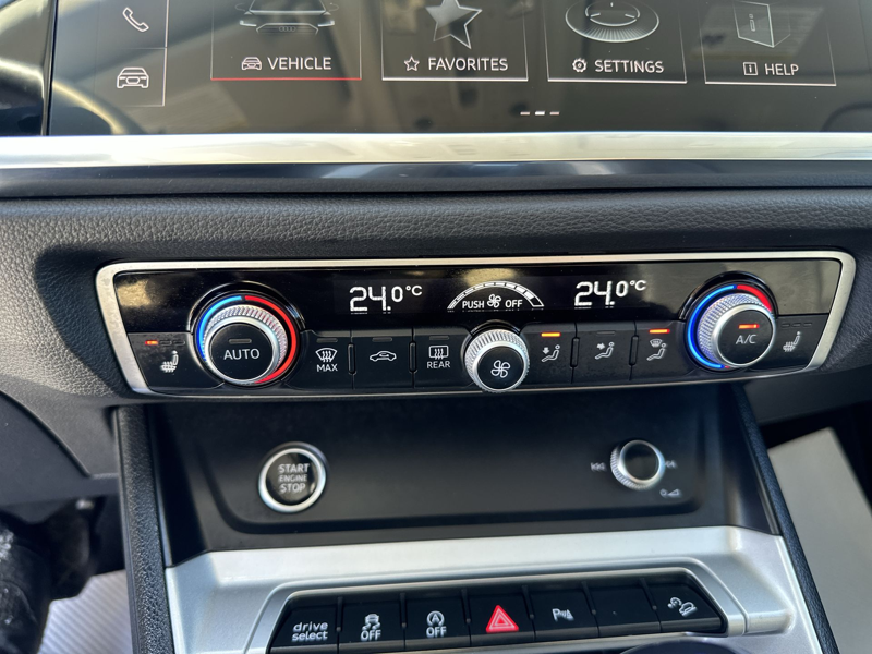 2025 Audi Q3 40 TFSI quattro - $142.79 /Wk 2,000 cc 4 cyl thumb 25