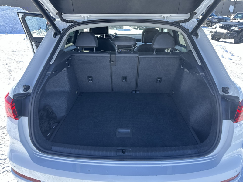 2025 Audi Q3 40 TFSI quattro - $142.79 /Wk 2,000 cc 4 cyl thumb 30