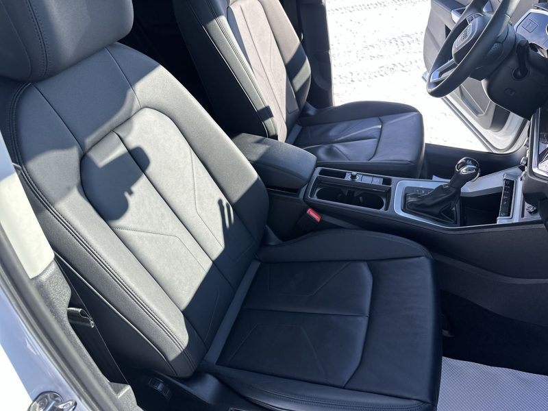 2025 Audi Q3 40 TFSI quattro - $142.79 /Wk 2,000 cc 4 cyl thumb 31