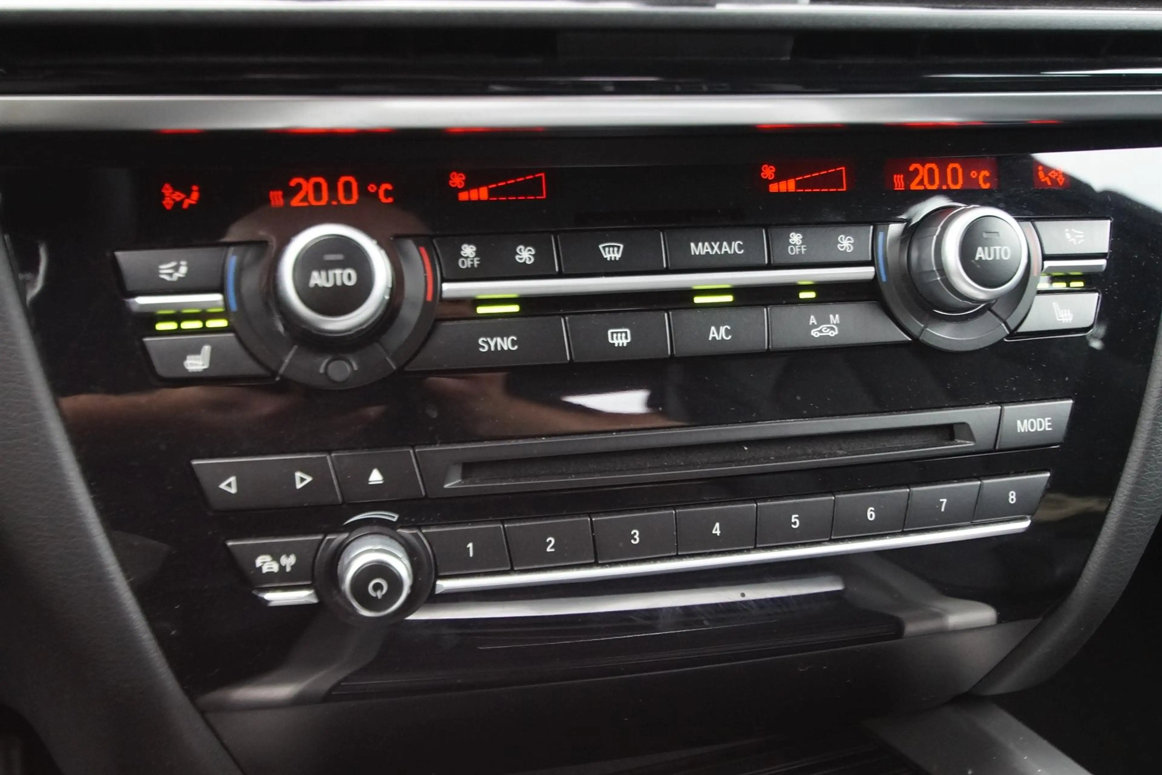 BMW X5 xDrive35i M-Sport*NL-Auto*DrivingPlus*LED+*HUD*HiF — photo 27