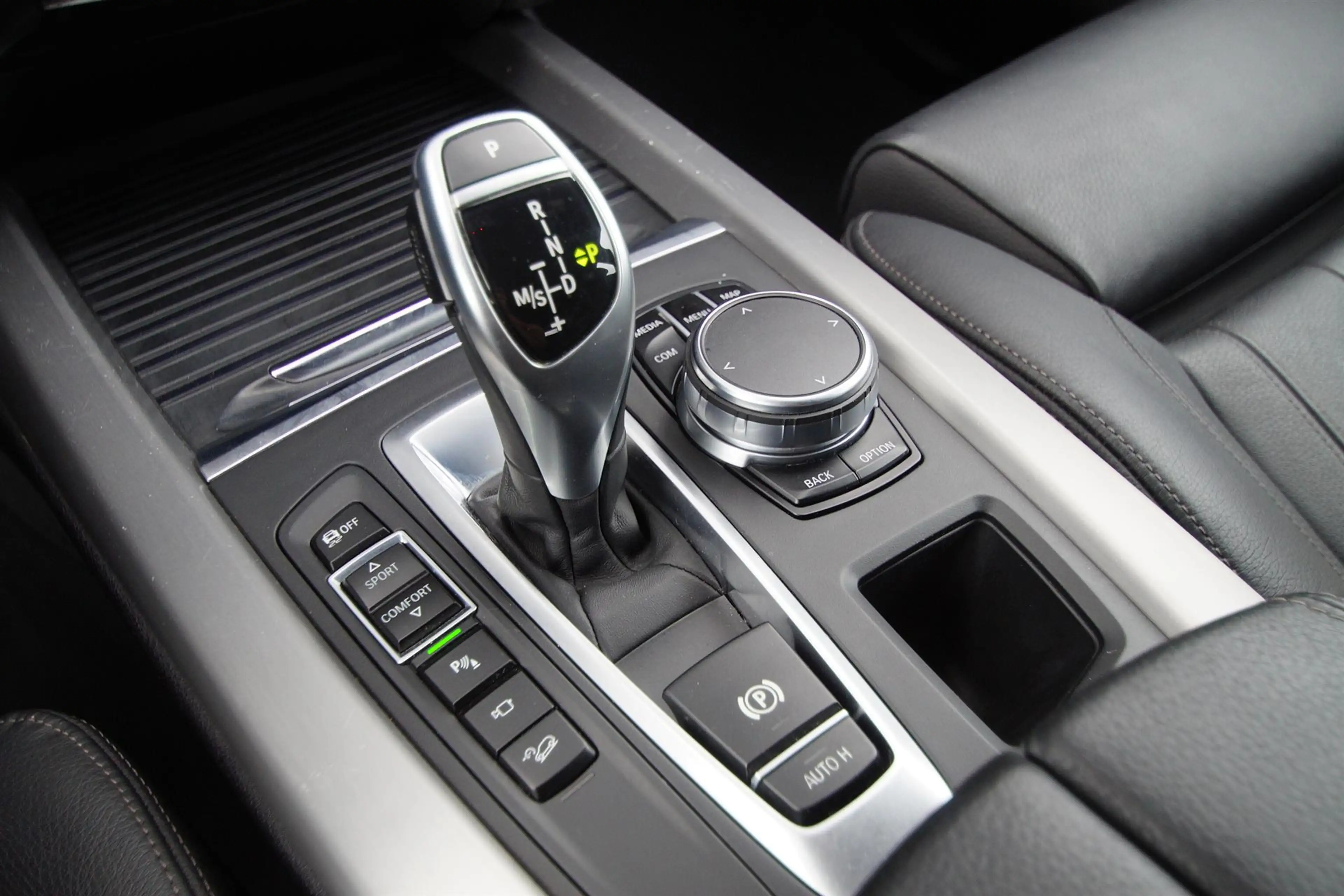 BMW X5 xDrive35i M-Sport*NL-Auto*DrivingPlus*LED+*HUD*HiF — photo 28