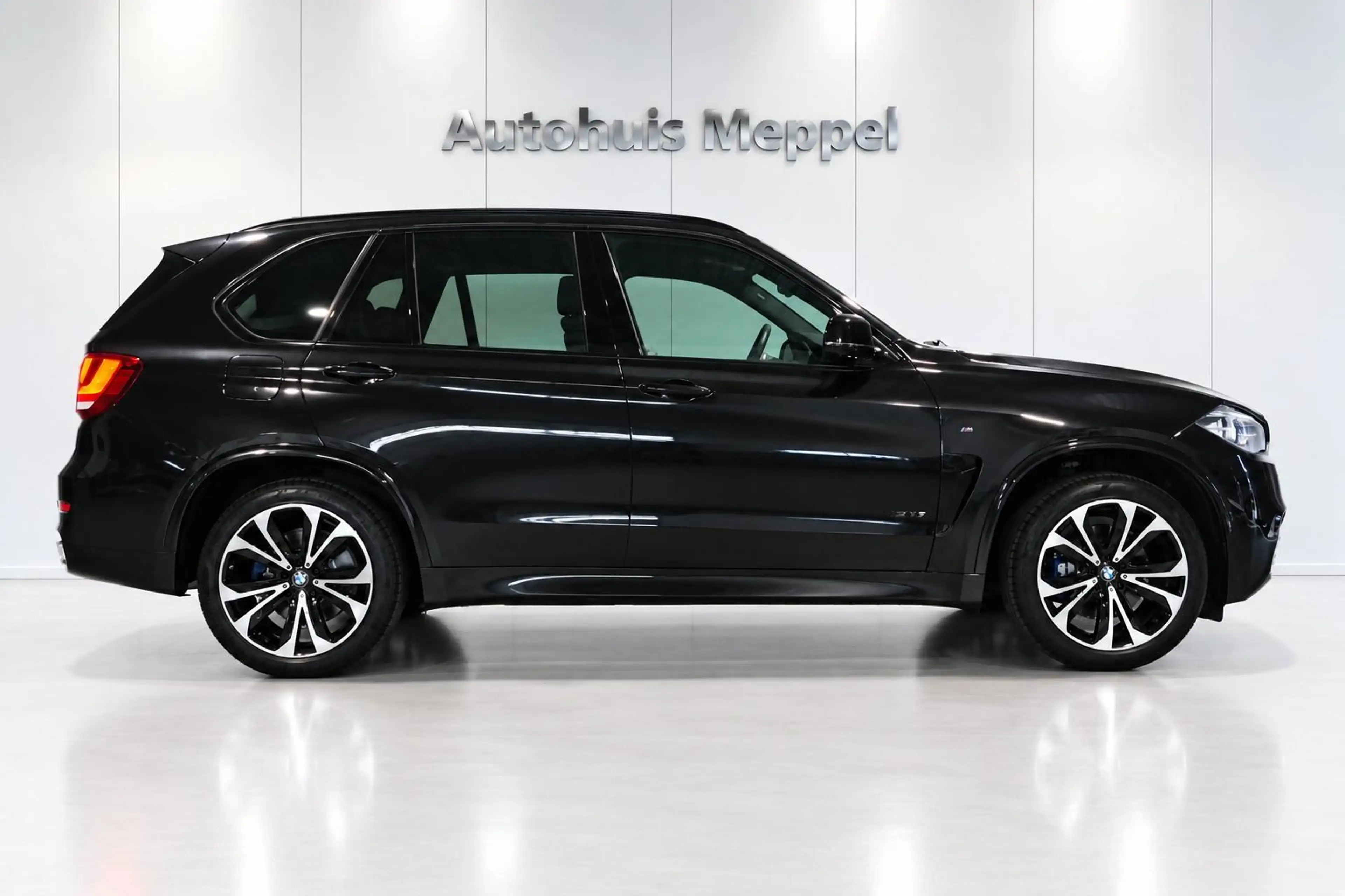 BMW X5 xDrive35i M-Sport*NL-Auto*DrivingPlus*LED+*HUD*HiF — photo 11