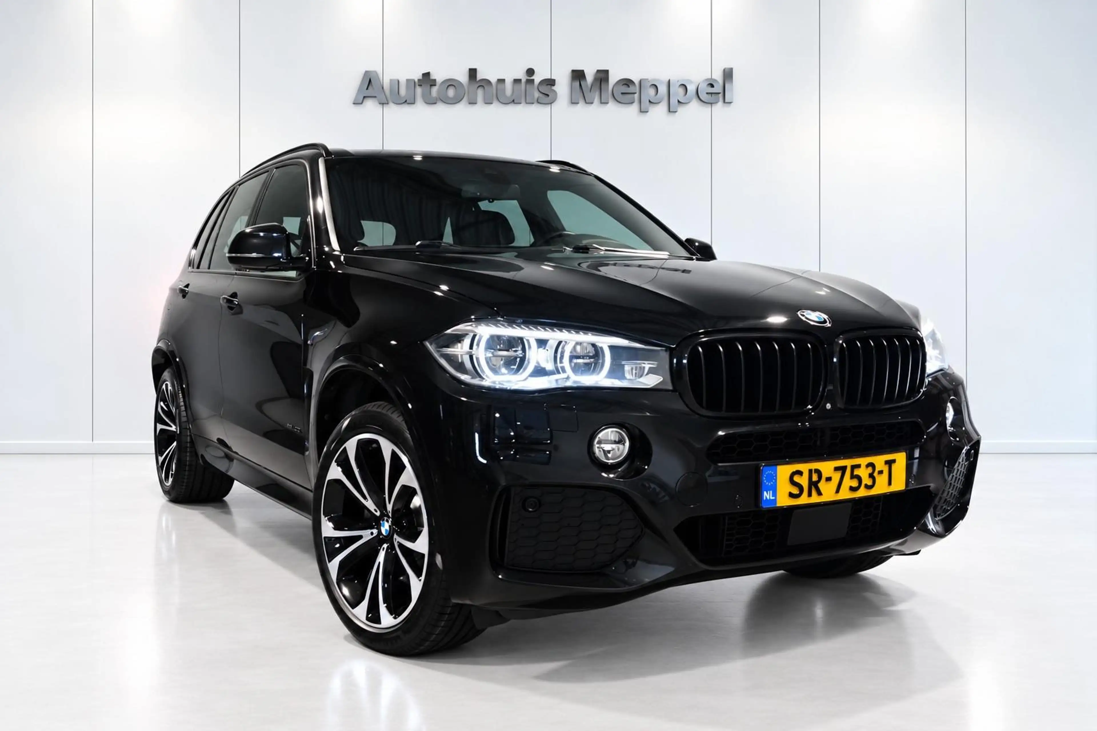 BMW X5 xDrive35i M-Sport*NL-Auto*DrivingPlus*LED+*HUD*HiF — photo 16