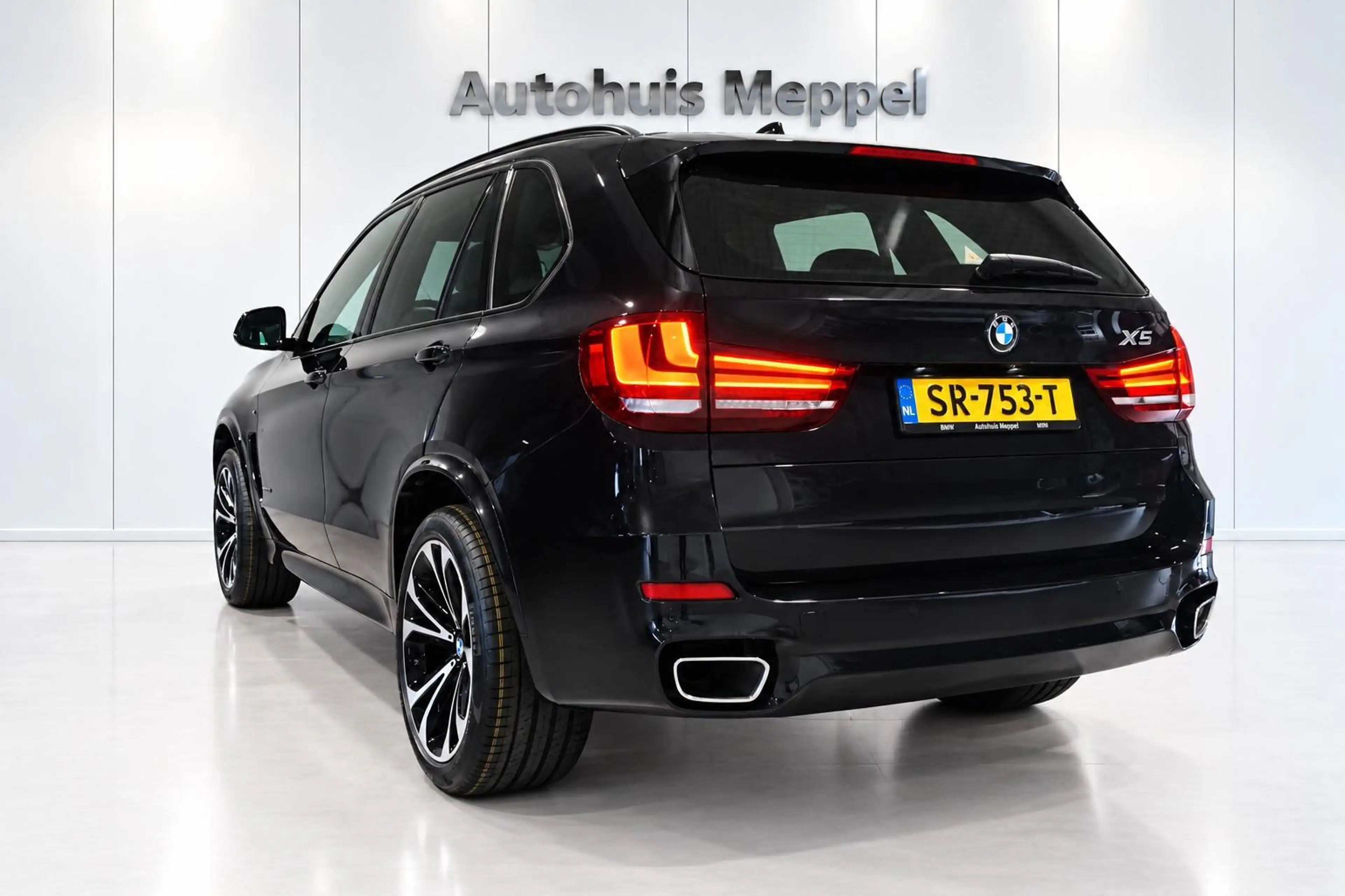 BMW X5 xDrive35i M-Sport*NL-Auto*DrivingPlus*LED+*HUD*HiF — photo 15