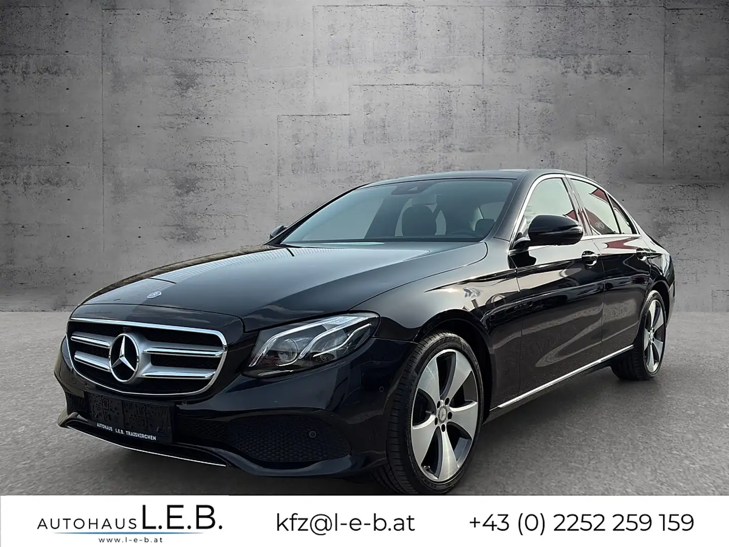 Mercedes-Benz E 220 d Avantgarde Aut. Schwarz - 1