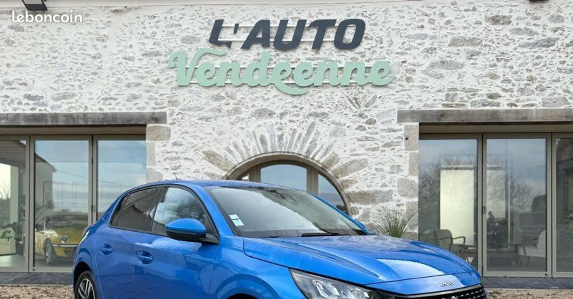 Peugeot 208 Allure 100 ch BVM6 Bleu - 1