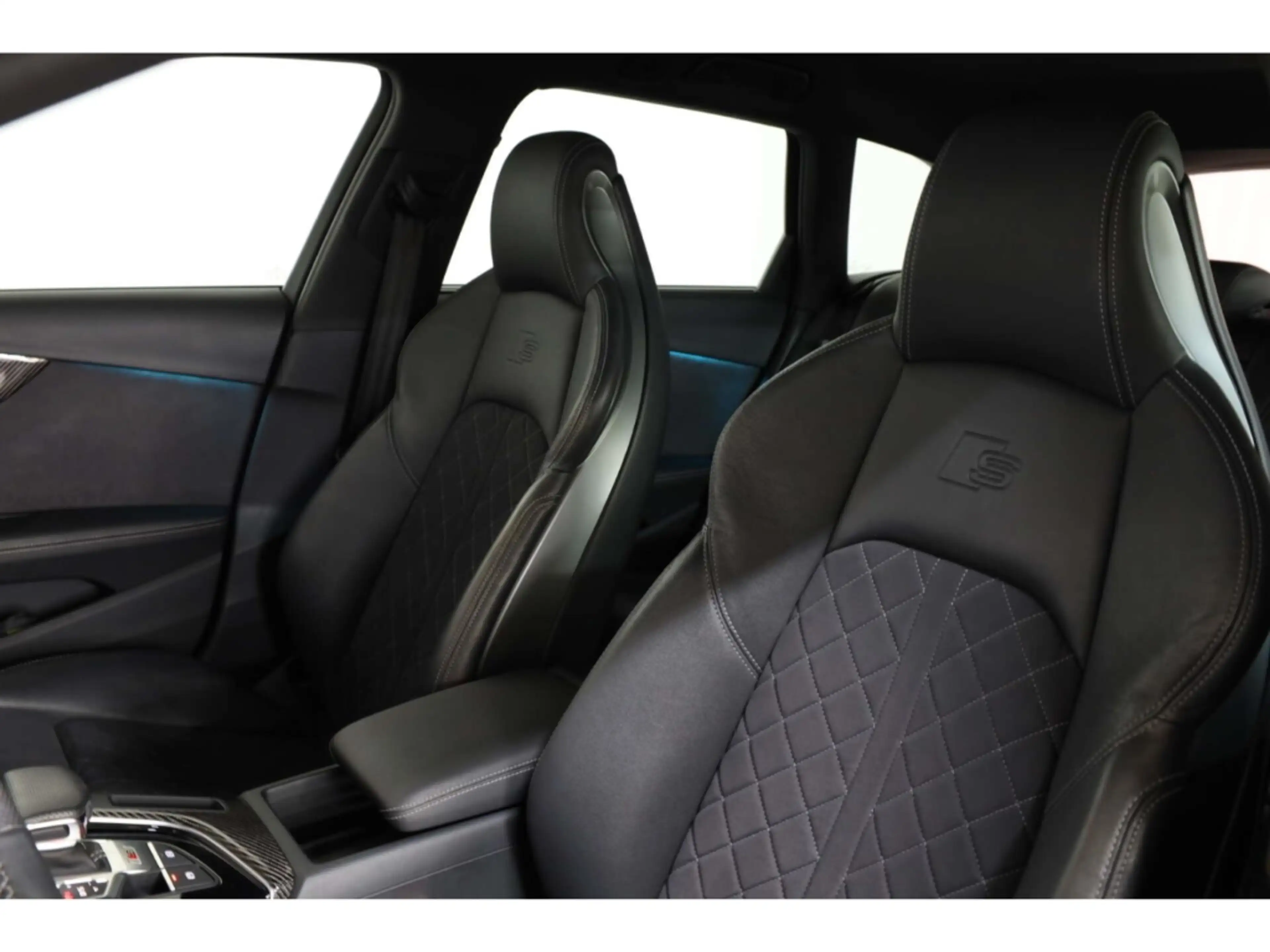 Audi S4 Avant TDI quattro — photo 10