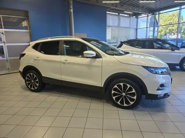 Nissan Qashqai 1.3 DIG T Navi/Pano/Winterp/Temp/Kamera