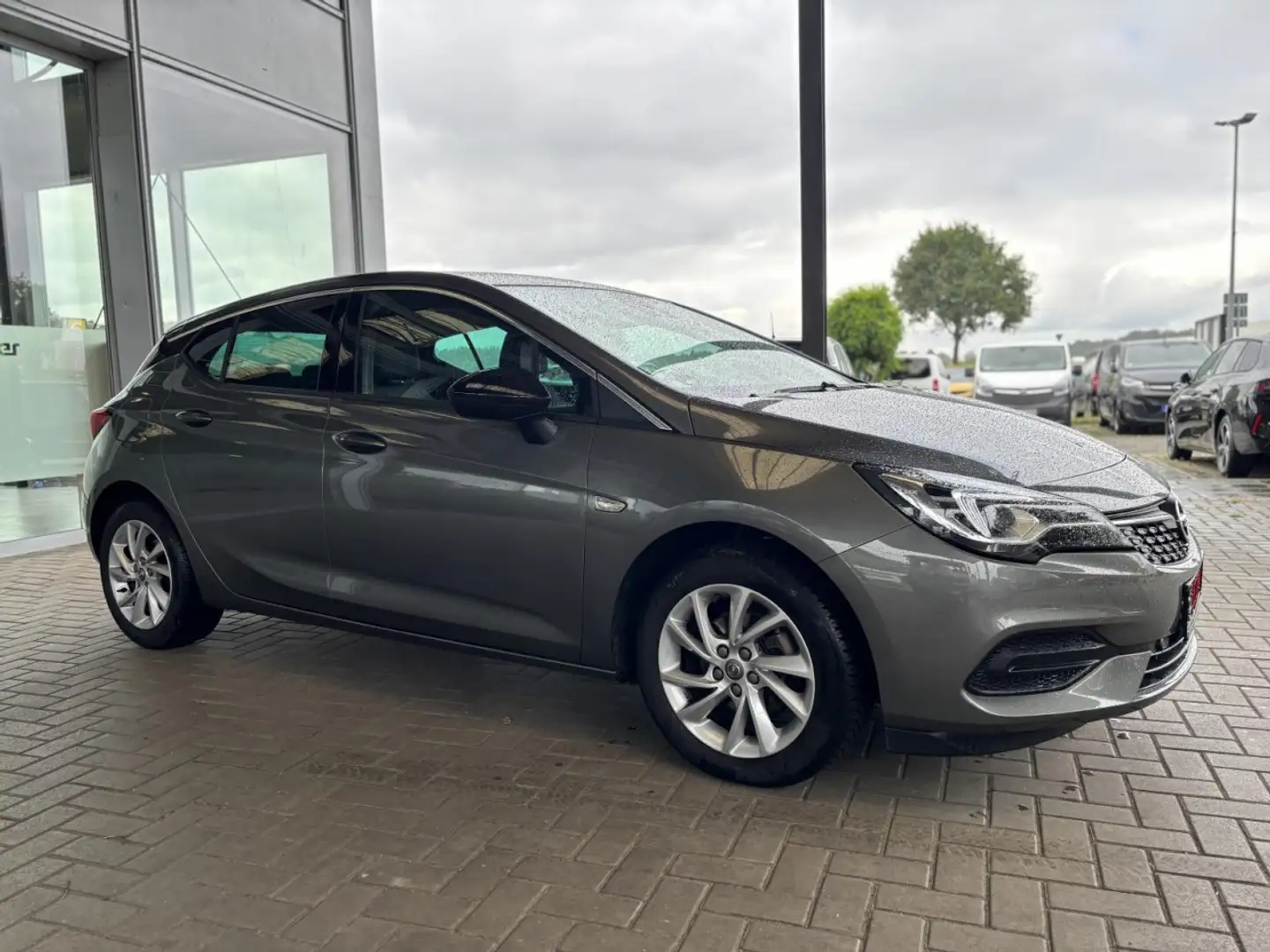 Opel Astra Elegance 1.4 ** Kamera/Navi/Sitzhzg ** Grau - 2