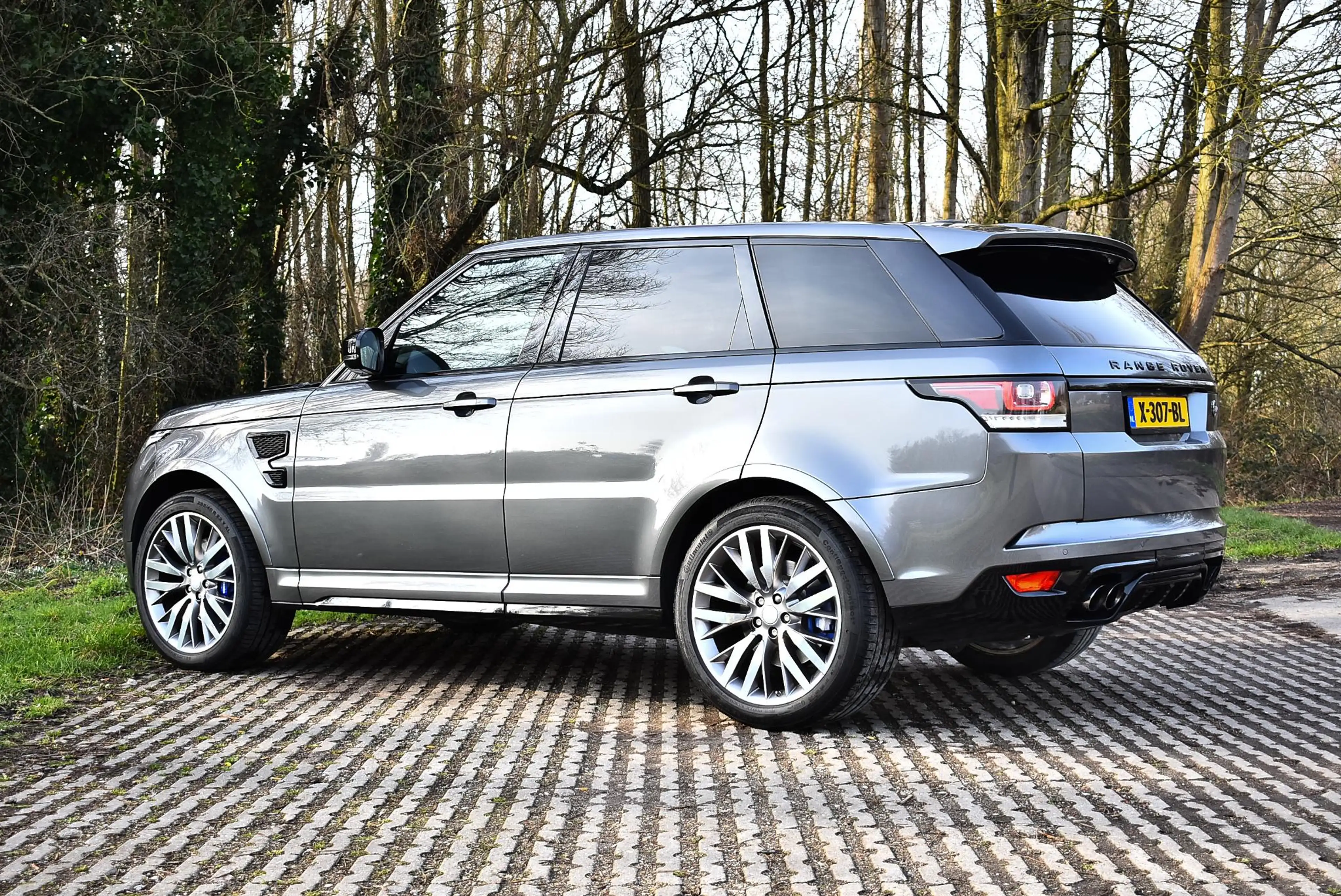 Land Rover Range Rover Sport 5.0 V8 Supercharged SVR — photo 15