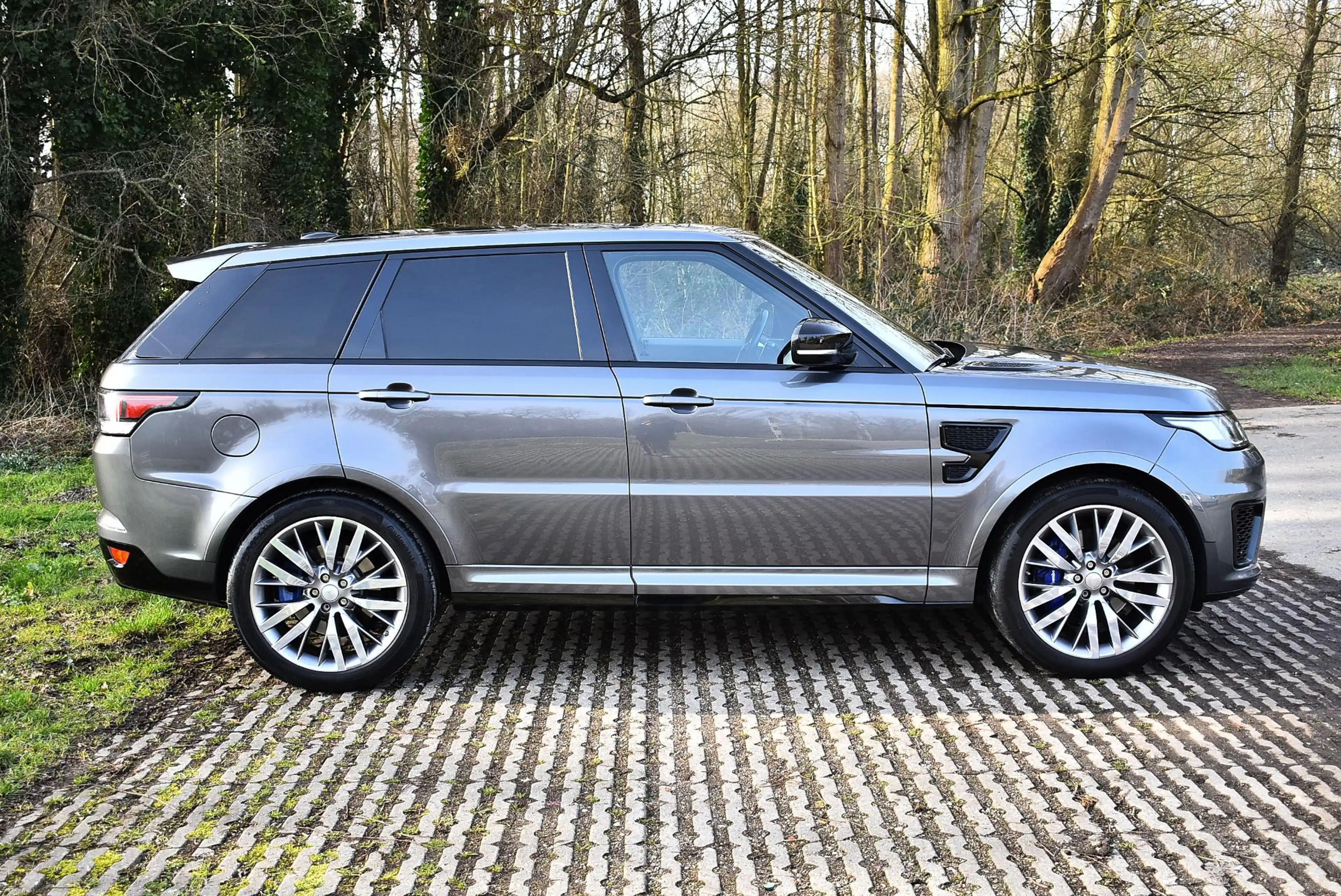 Land Rover Range Rover Sport 5.0 V8 Supercharged SVR — photo 7