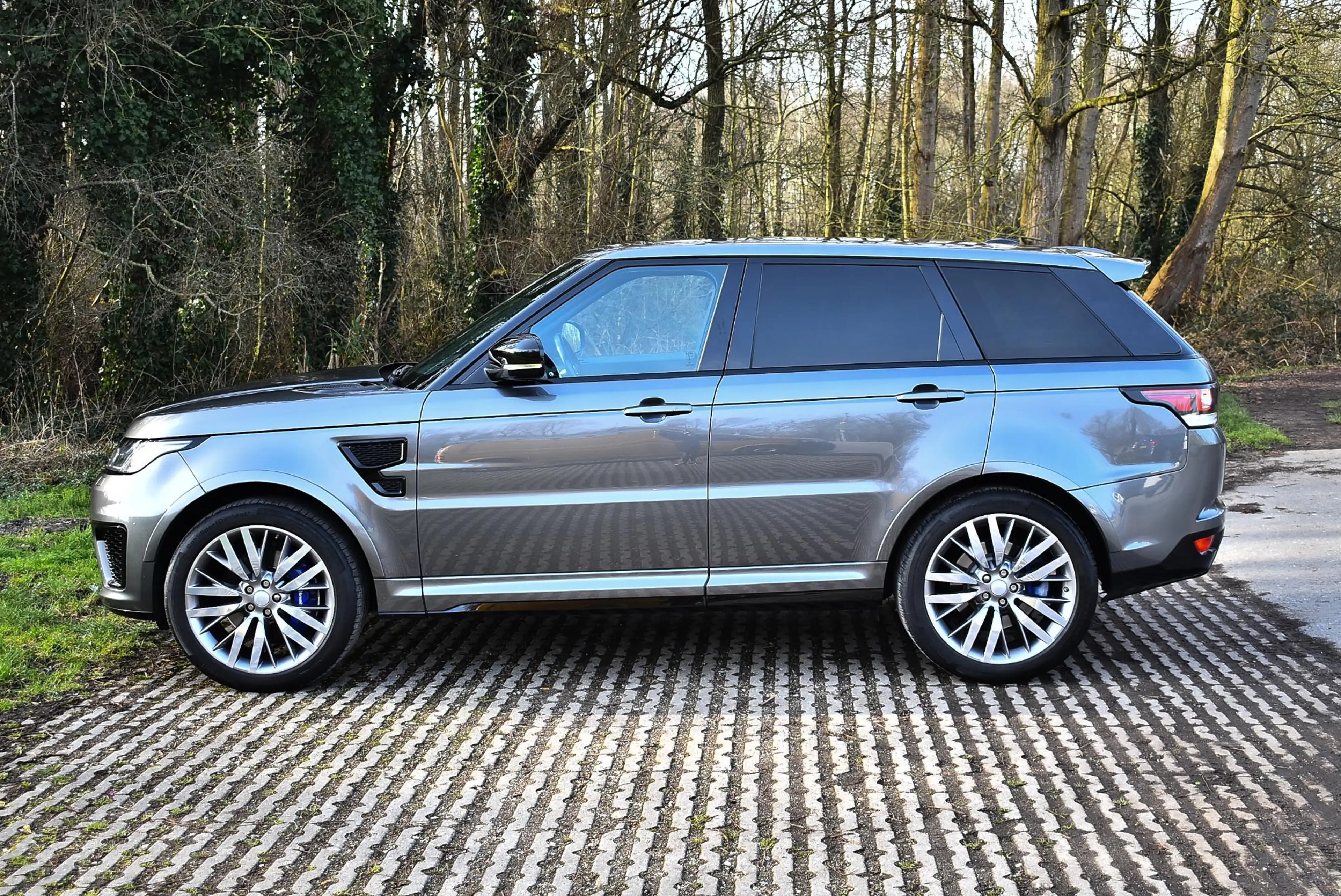 Land Rover Range Rover Sport 5.0 V8 Supercharged SVR — photo 10