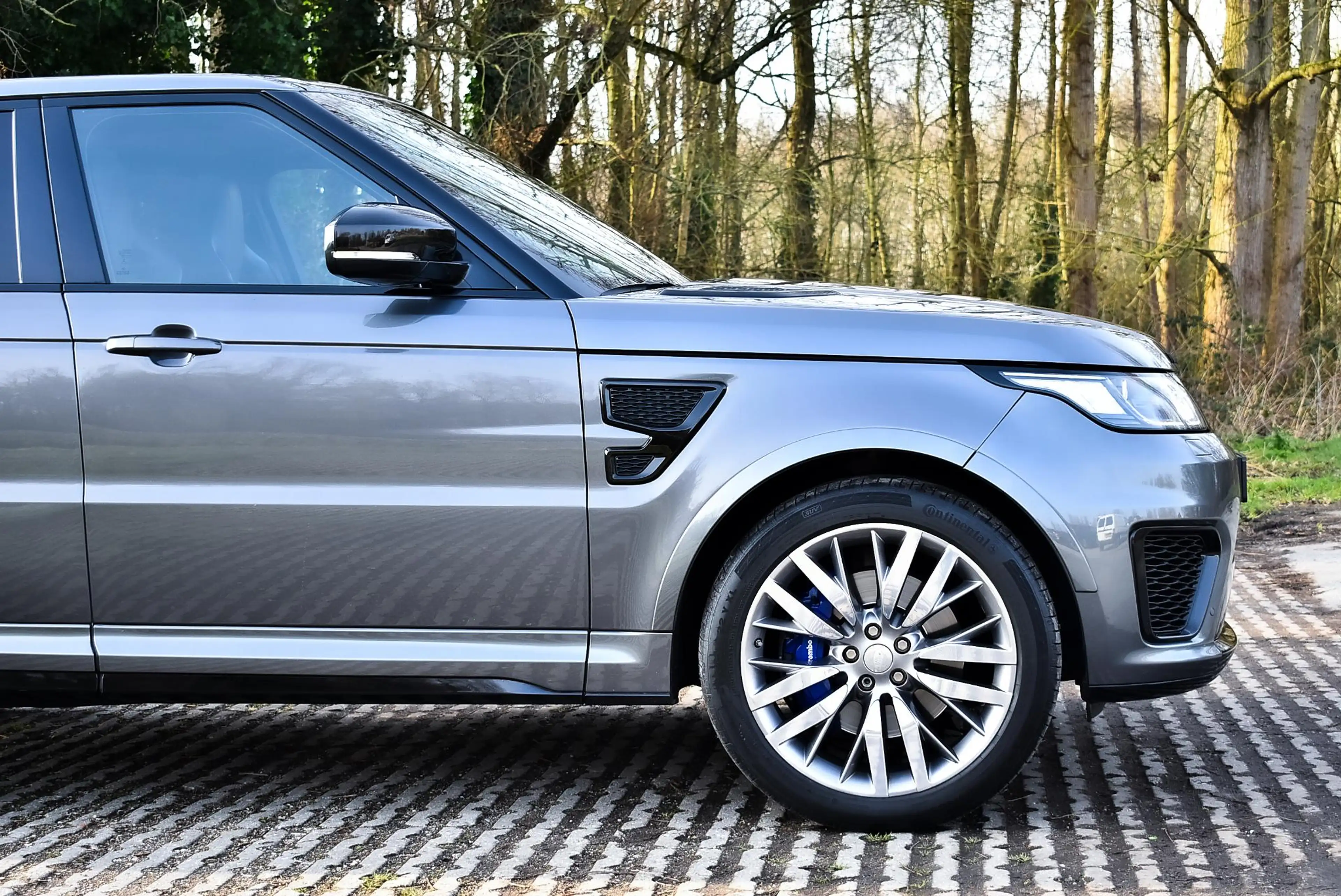 Land Rover Range Rover Sport 5.0 V8 Supercharged SVR — photo 9