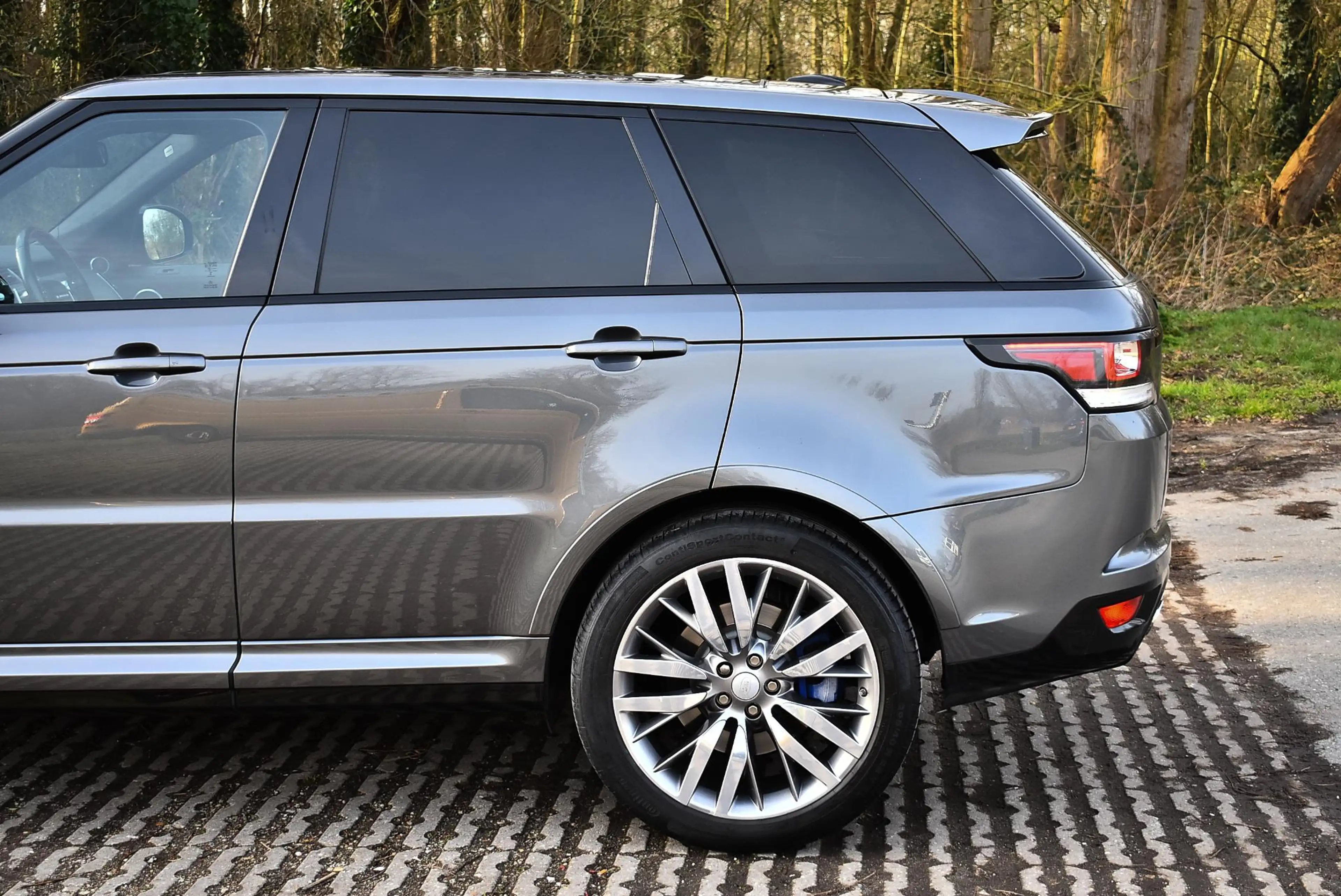 Land Rover Range Rover Sport 5.0 V8 Supercharged SVR — photo 11