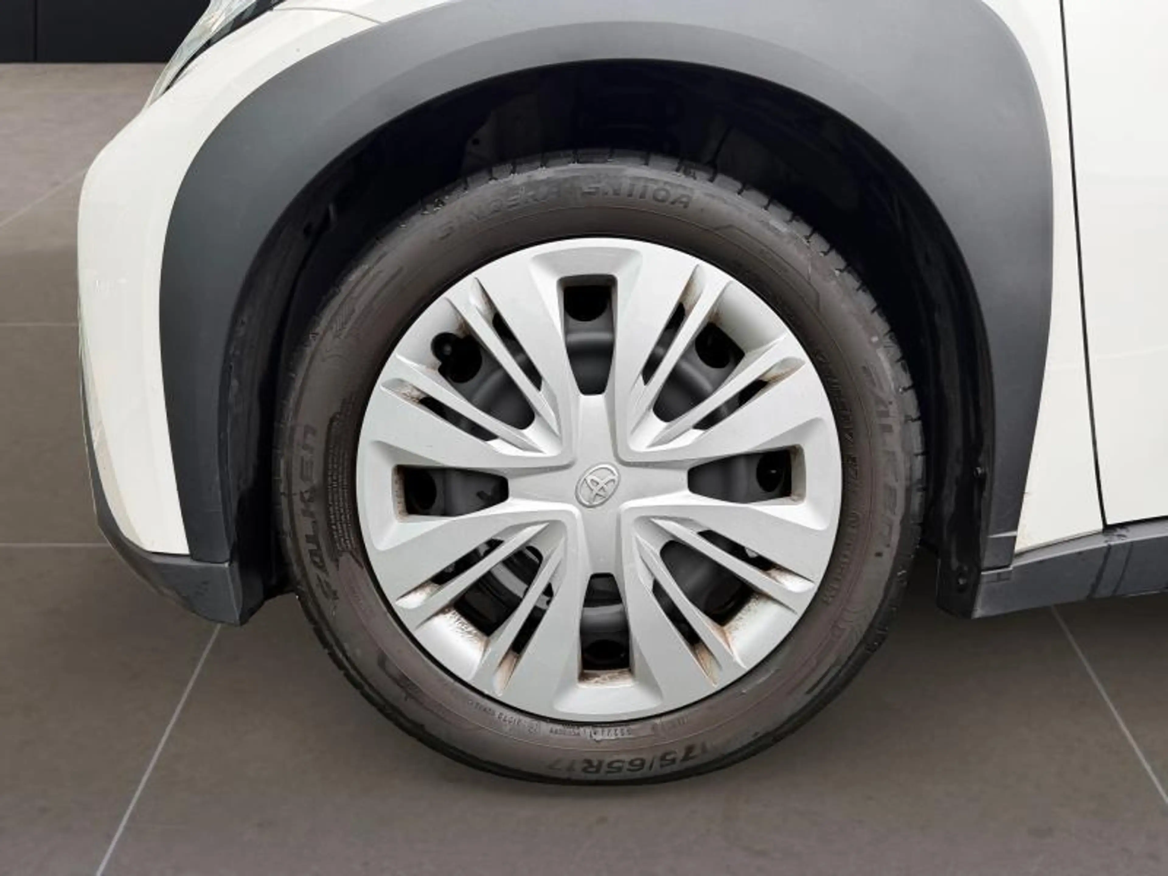 Toyota Aygo X Play — photo 2
