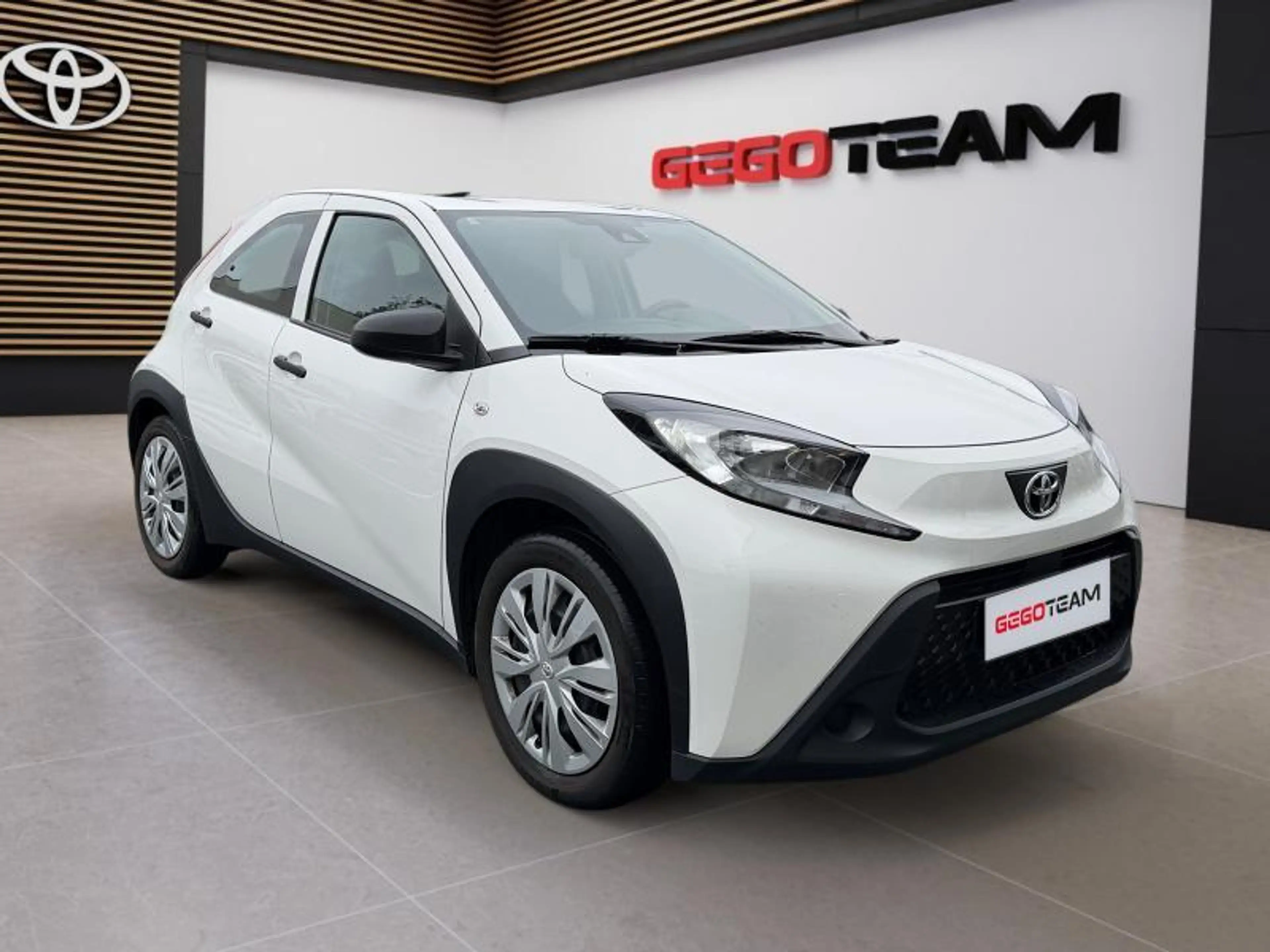 Toyota Aygo X Play — photo 8