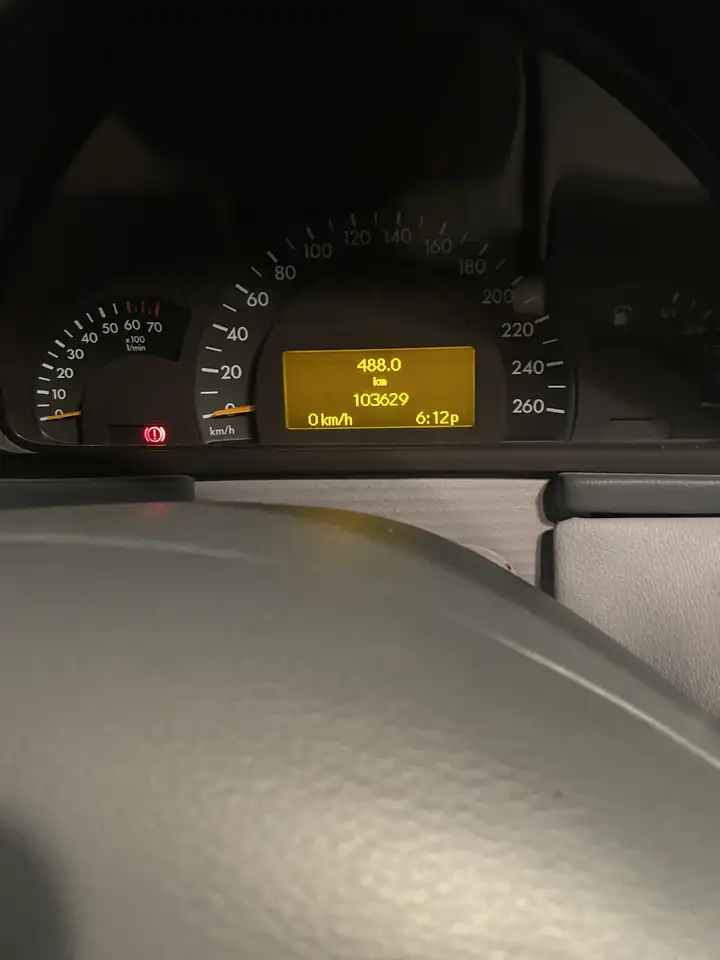 Mercedes-Benz C 240