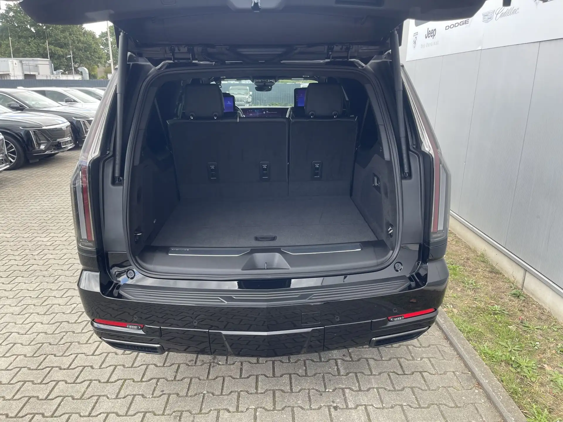 캐딜락 Cadillac Escalade 2026 검정 사진 7