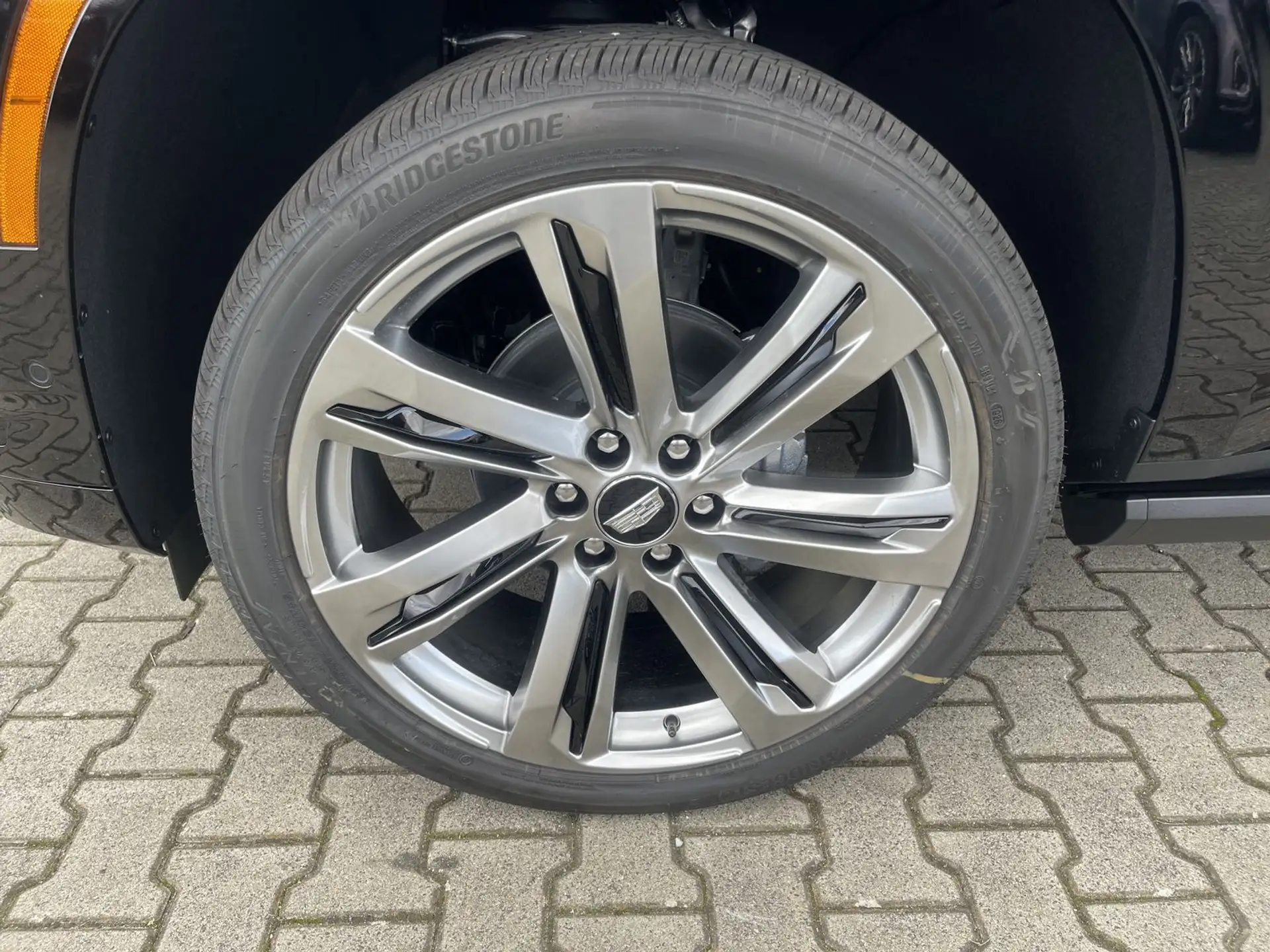 캐딜락 Cadillac Escalade 2026 검정 사진 5