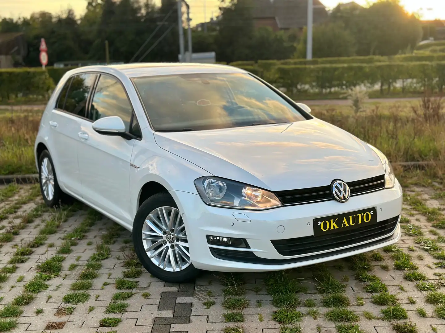 Volkswagen Golf Golf CUP 1.4 TSI 69.000Km Garantie 12 Mois Blanc - 1