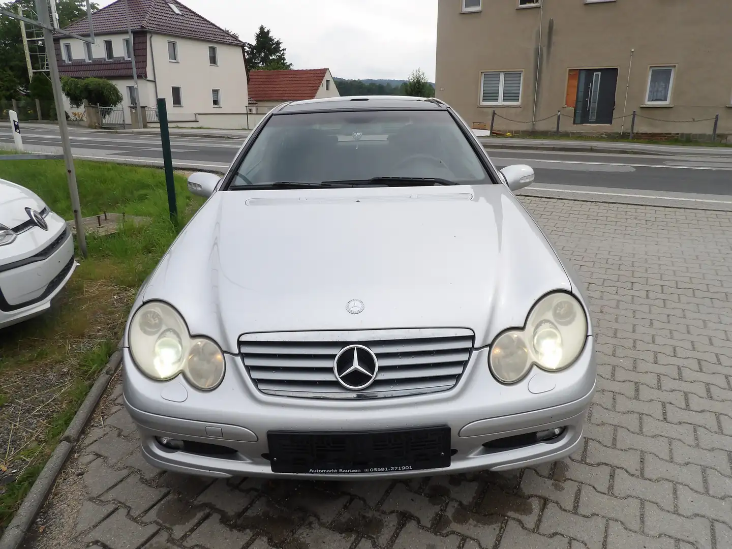 Mercedes-Benz C 180 Kompressor Sportcoupe Indianapolis, HU-AU NEU Zilver - 2