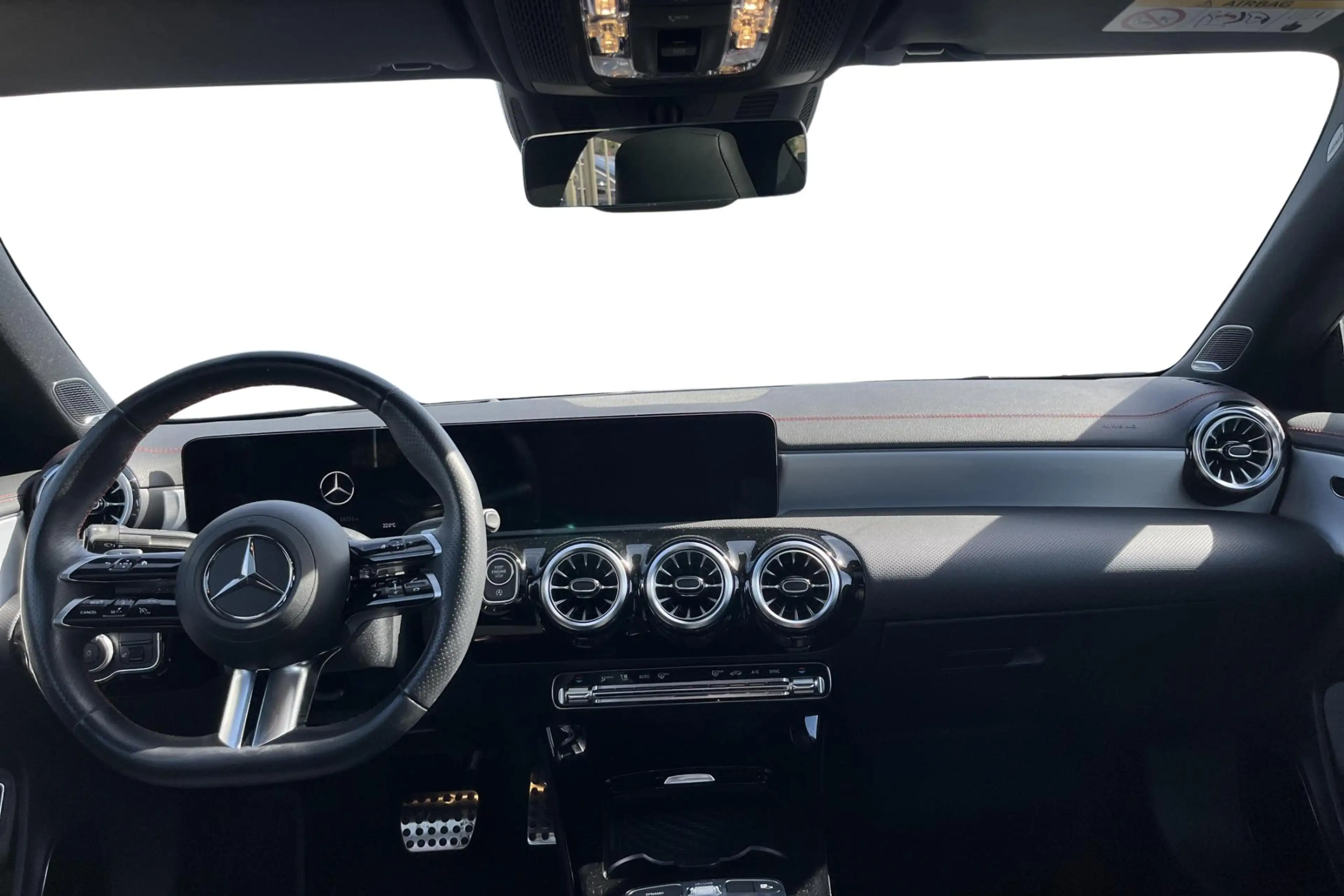Mercedes-Benz CLA 180 CLA AMG Pack — photo 12