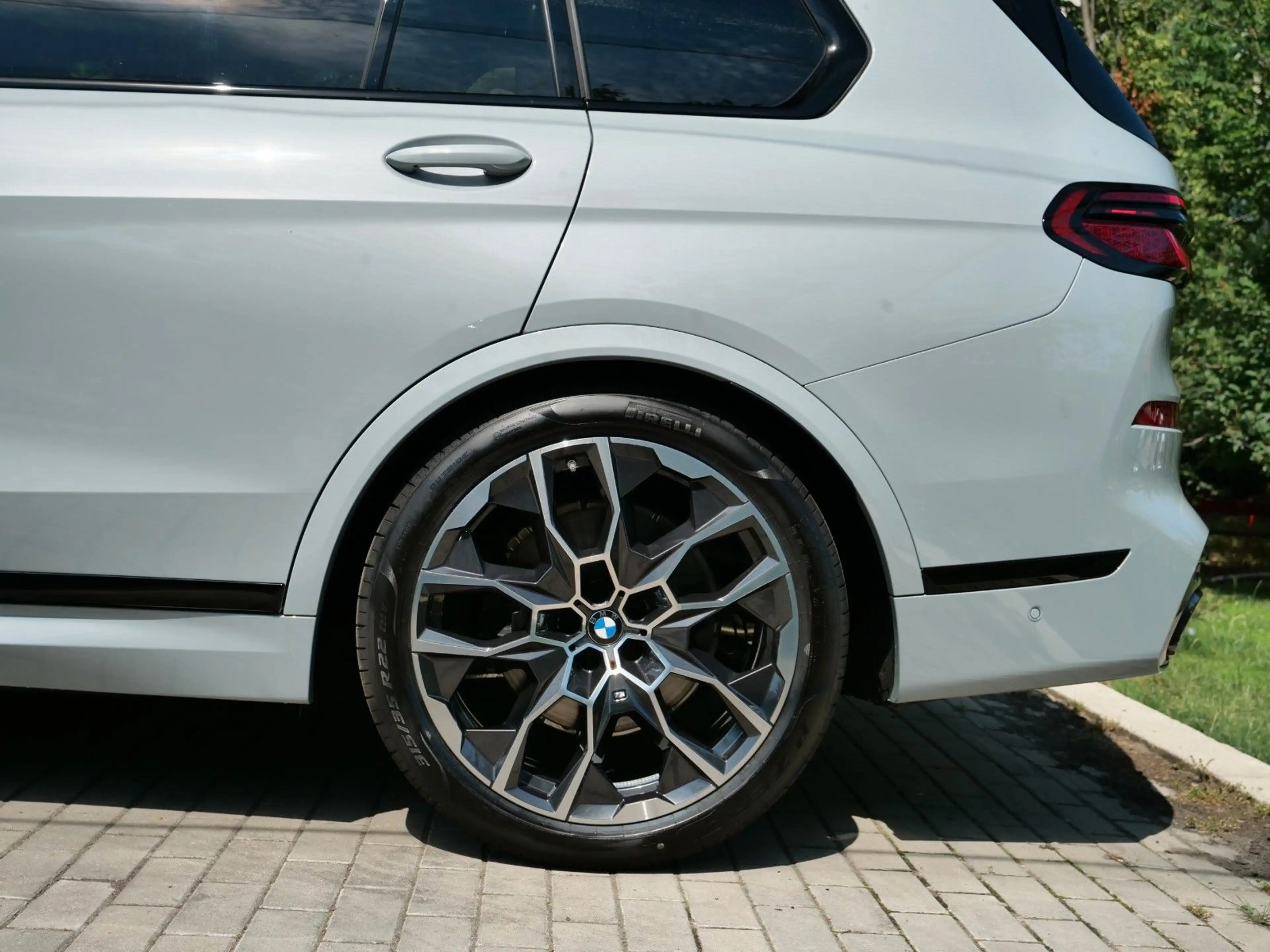 BMW X7 40d M SPORT.LUFTFE.PANO.SOFTCL.DR.ASS.PRO.AHK — photo 12