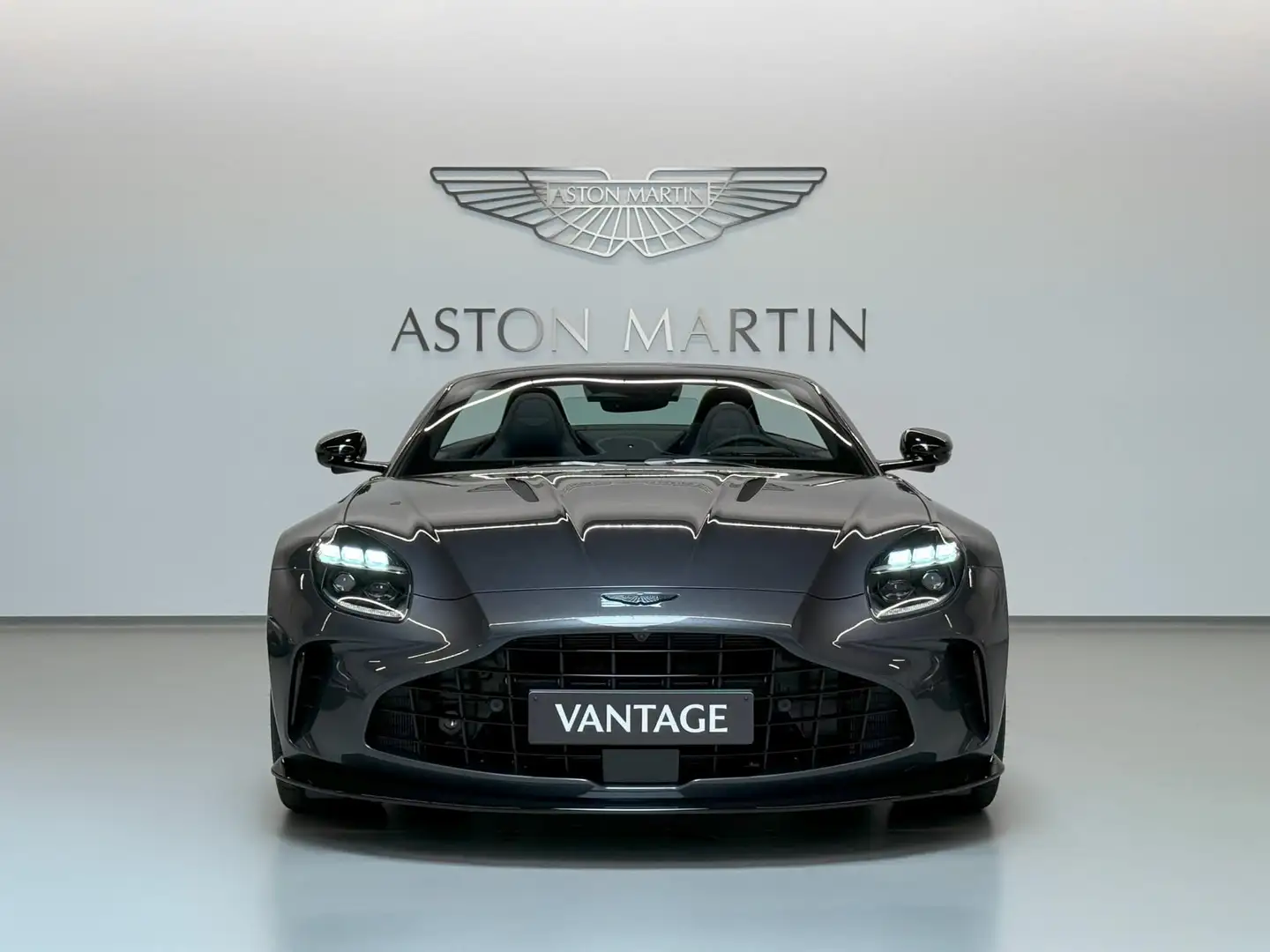 Aston Martin Vantage NEW 2026 Vantage Roadster | Aston Martin Brussels Gris - 2