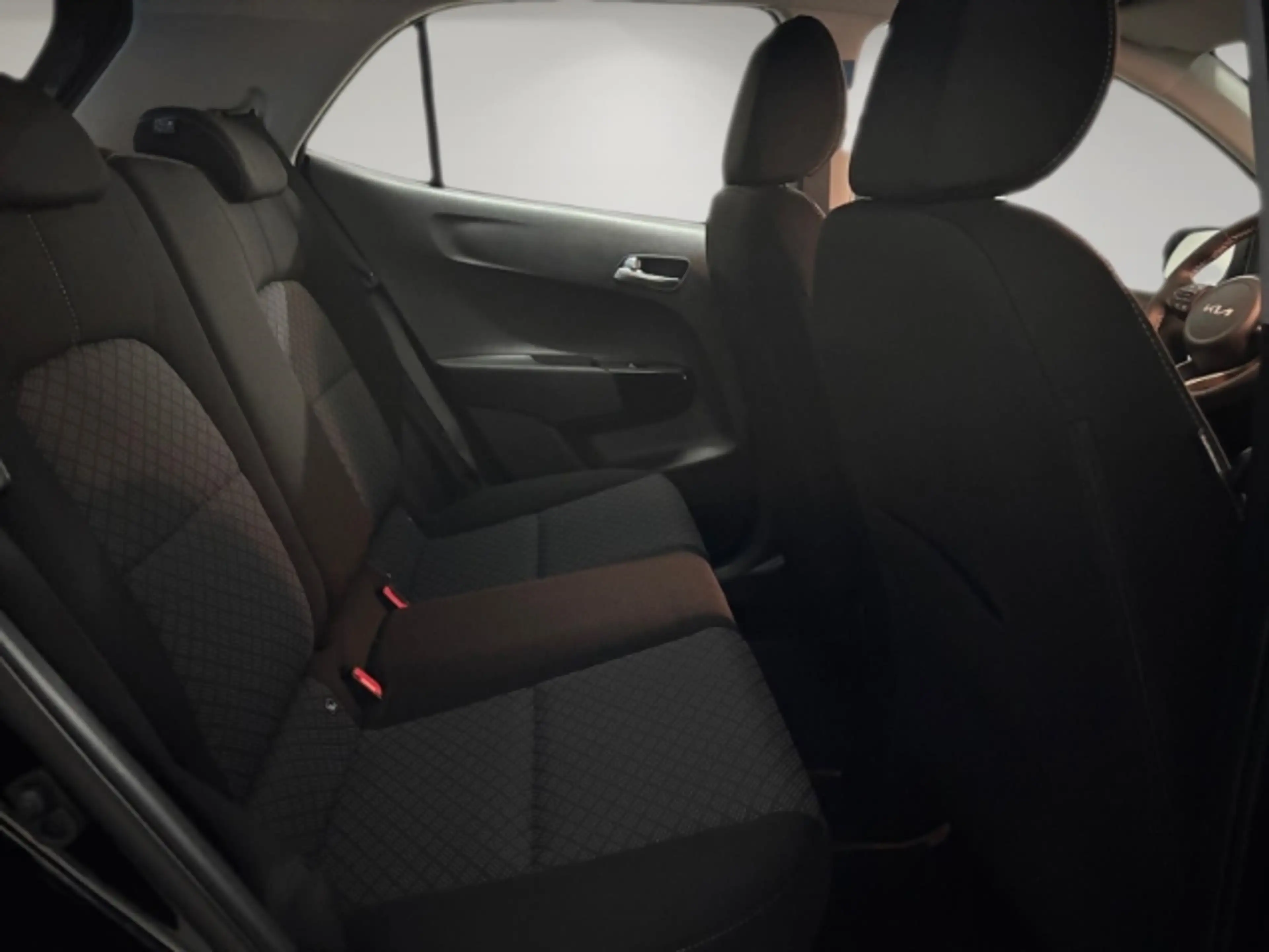 Kia Picanto Vision 1.0 KAMERA,CAPLAY,SITZHZG,DAB,NAVI — photo 13