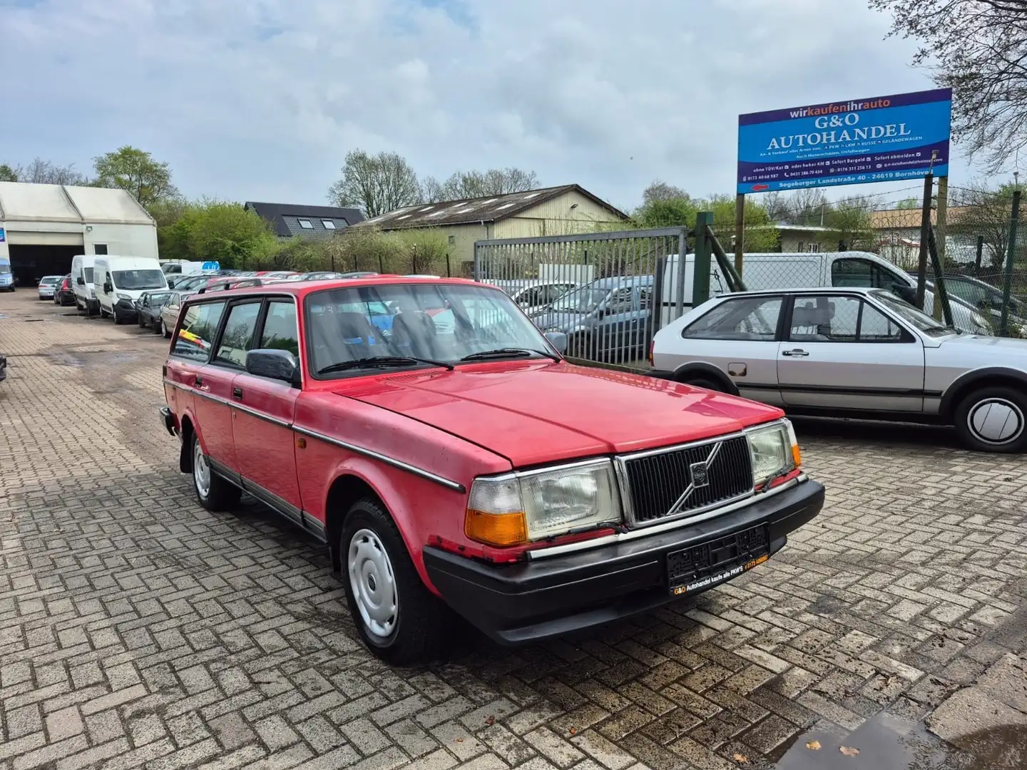Volvo 240 Rouge - 1