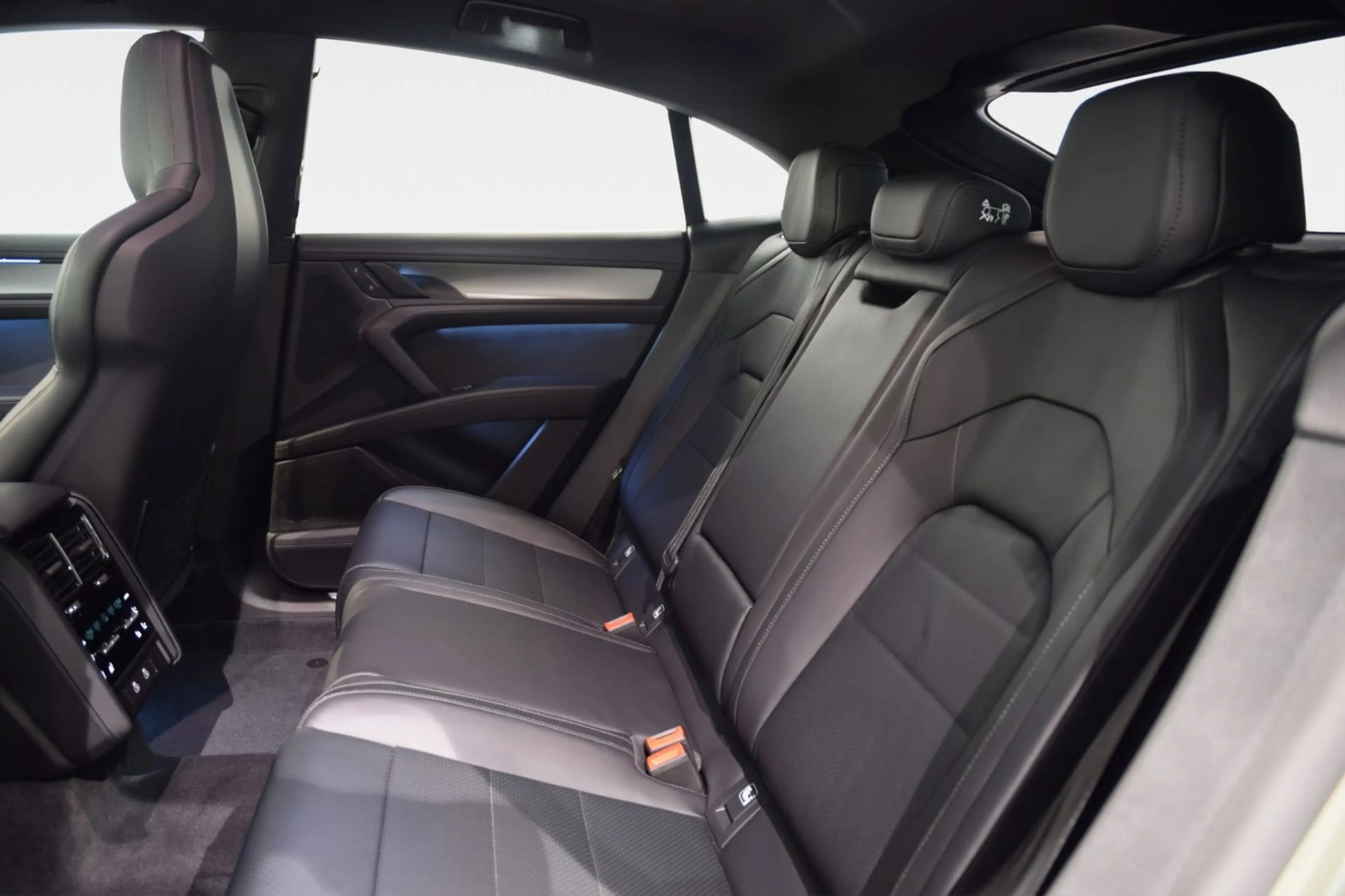 Porsche Cayenne Electric Coupé*HA-Lenk*SportDesign*NEU — photo 9
