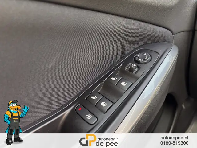 Opel Grandland X view 4