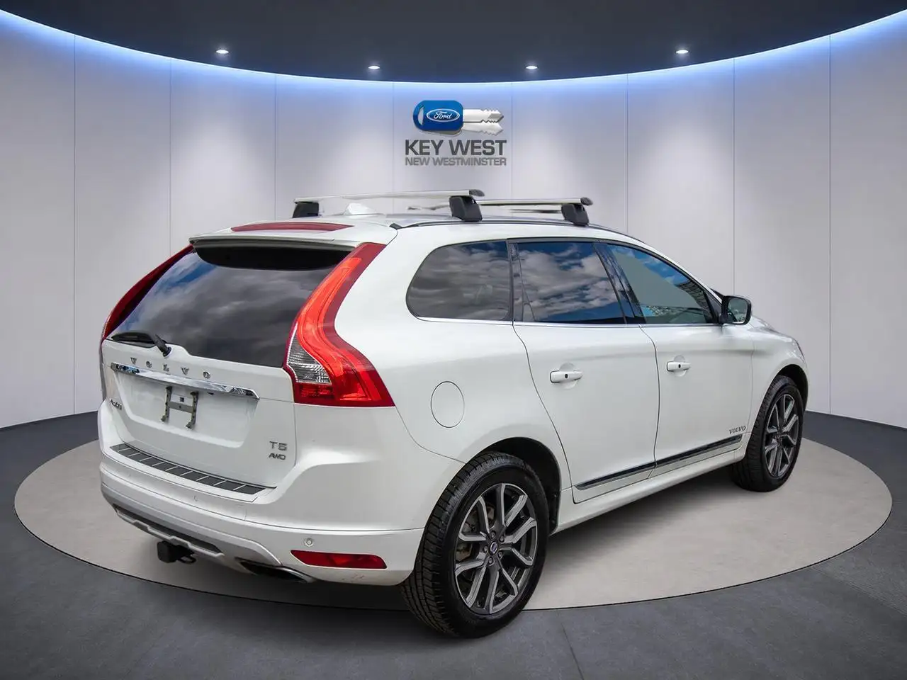 Volvo XC60 снимка Volvo XC60