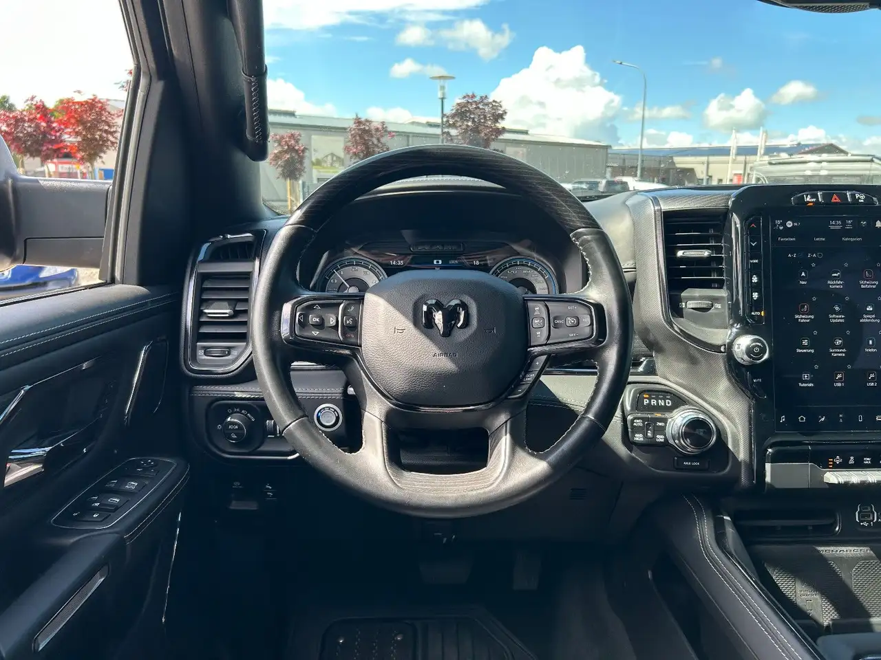 Dodge RAM 2022 — фото 18