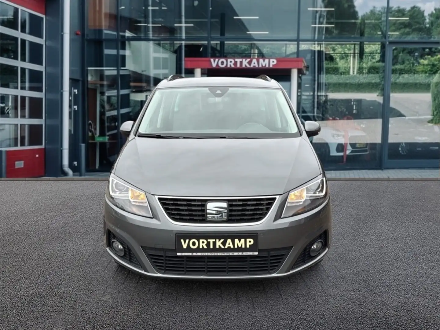 SEAT Alhambra 2.0 TDI DSG STYLE 7P TREKHAAK/CAMERA/NAVI/CARPLAY/ Gri - 2