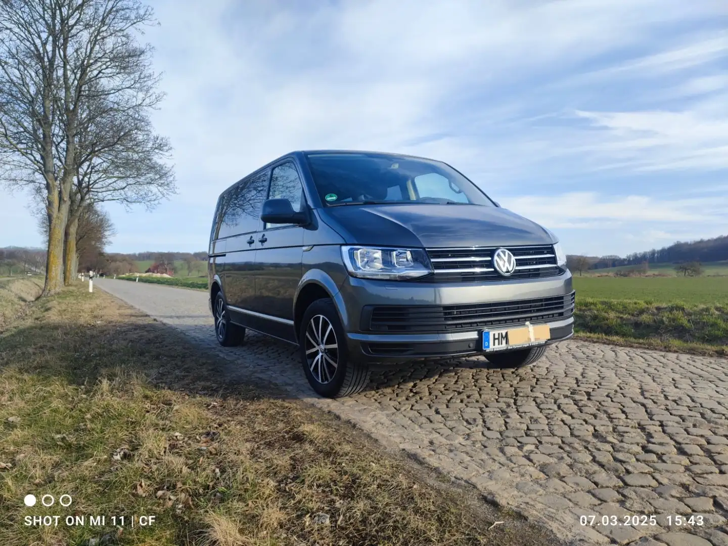 Volkswagen T6 Multivan Multivan DSG Kurz Comfortline Grau - 1