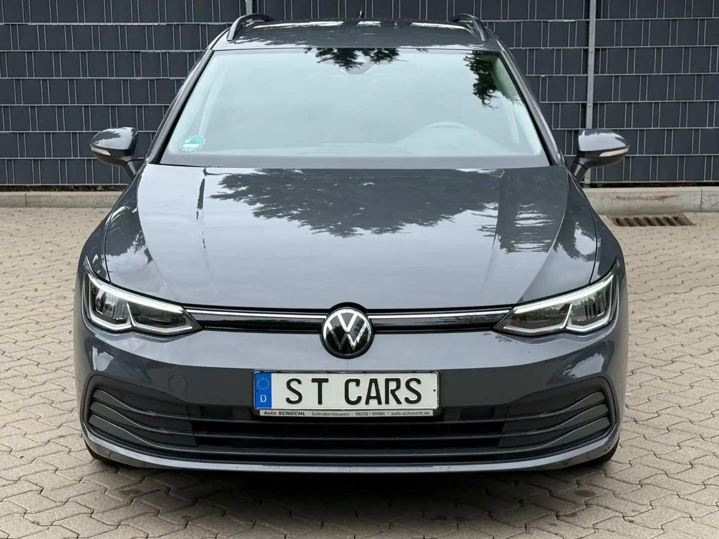 Volkswagen Golf VIII Variant Life 2.0 TDi DSG CAM ACC ERGO Grau - 2