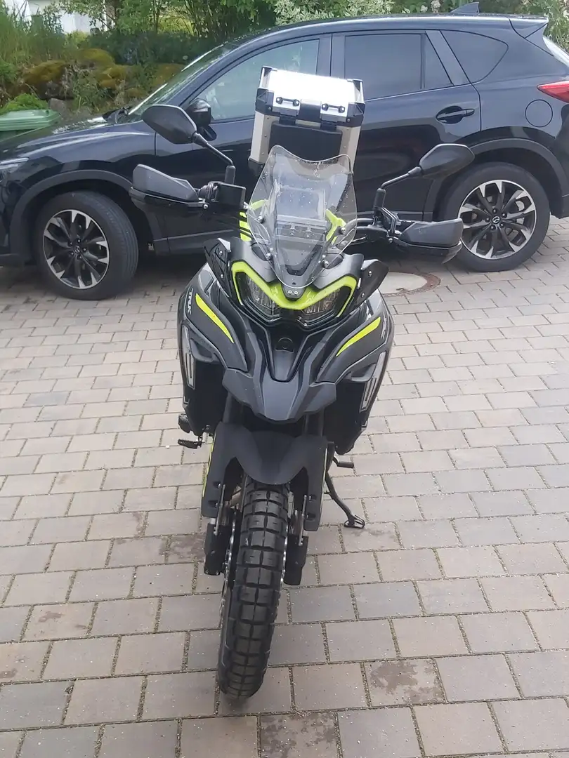 Benelli TRK 702 Schwarz - 1
