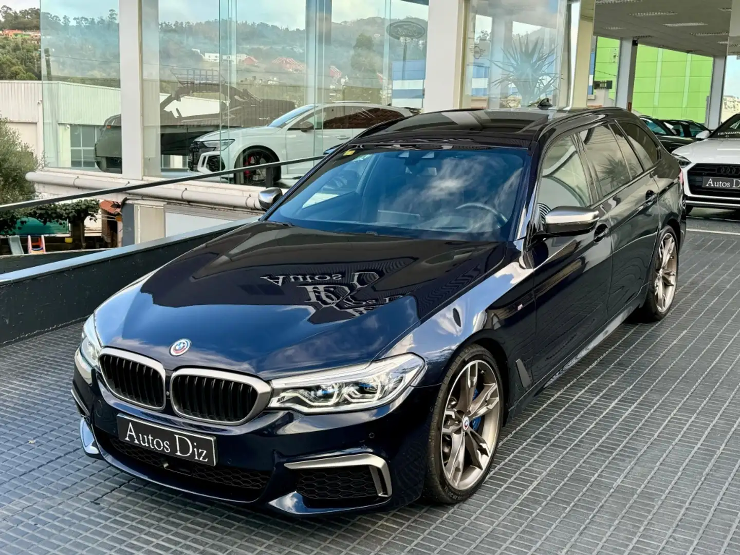 BMW 550 M550dA xDrive Azul - 2