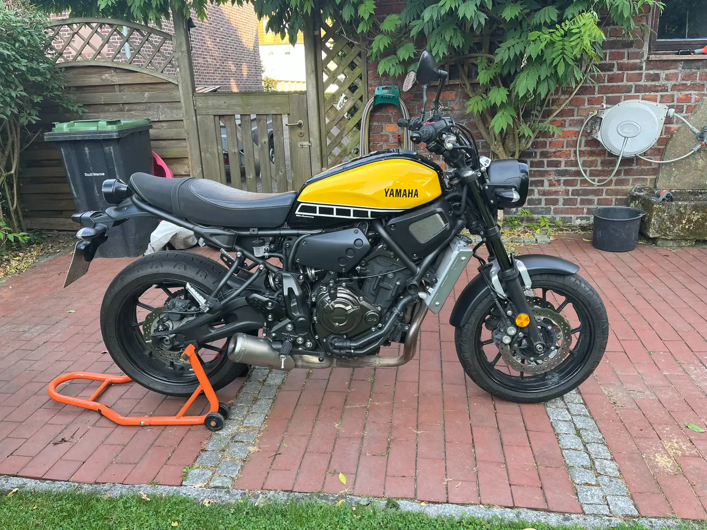 Yamaha XSR 700 Adversary 60th - 2