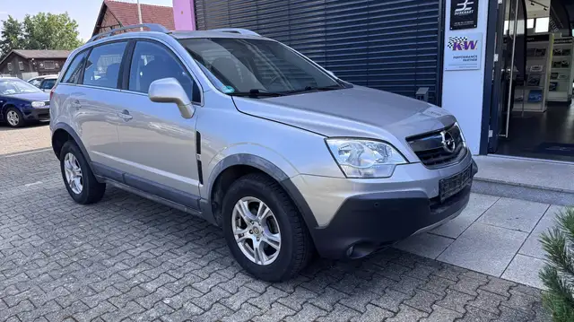 Opel Antara view 8