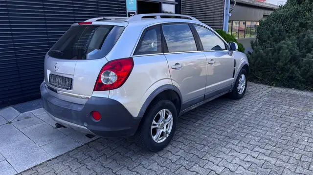 Opel Antara view 6