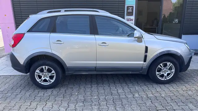 Opel Antara view 7