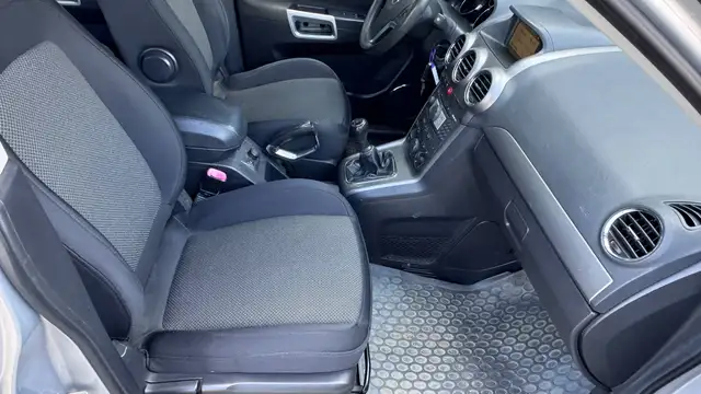 Opel Antara view 13