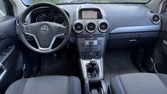 Opel Antara view 11