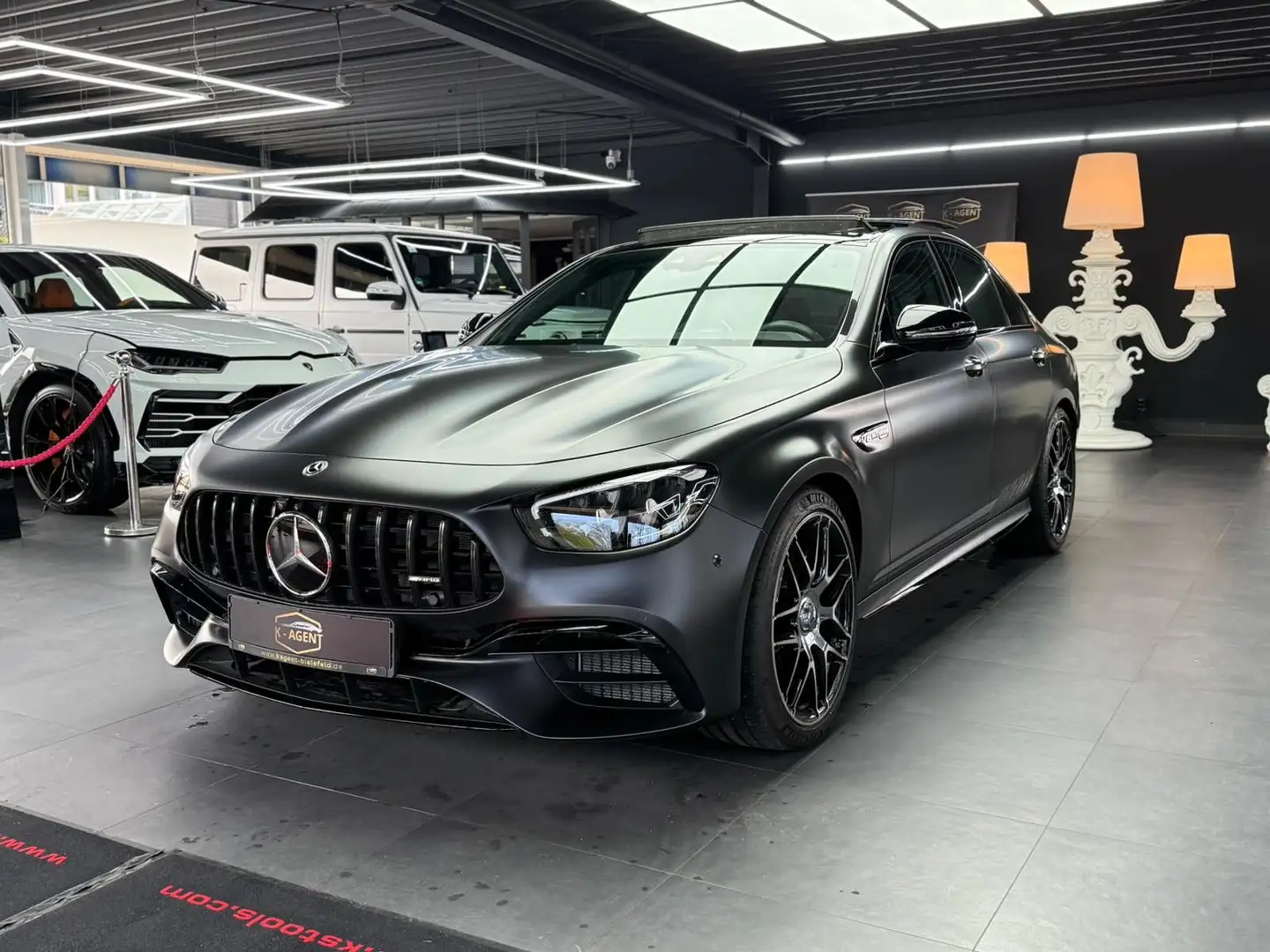 Mercedes-Benz E 63 AMG E E 63 S AMG 4Matic+ Final Edition Pano/360°/HUD Grau - 1